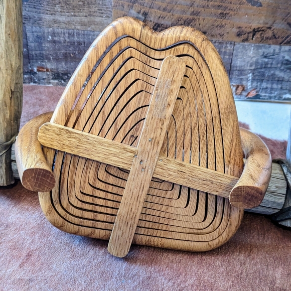 Vintage Wooden Apple Expandable Basket Country Farmhouse Decor - Picture 6 of 10